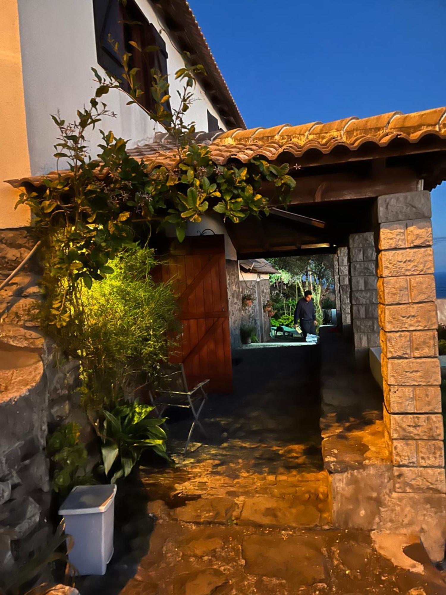 Вилла Cozy Sea View House Faja Da Ovelha Кальета Экстерьер фото