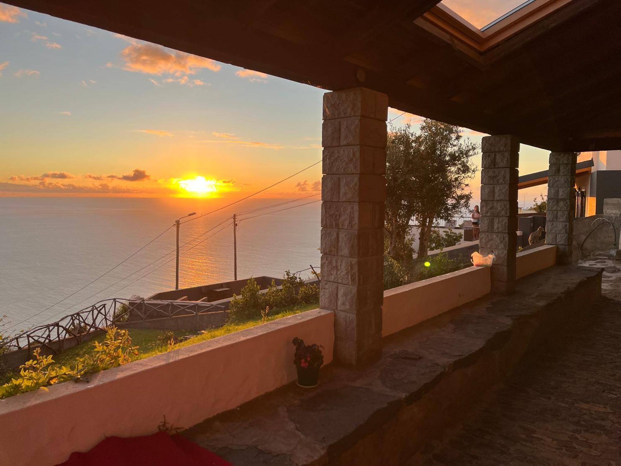 Вилла Cozy Sea View House Faja Da Ovelha Кальета Экстерьер фото